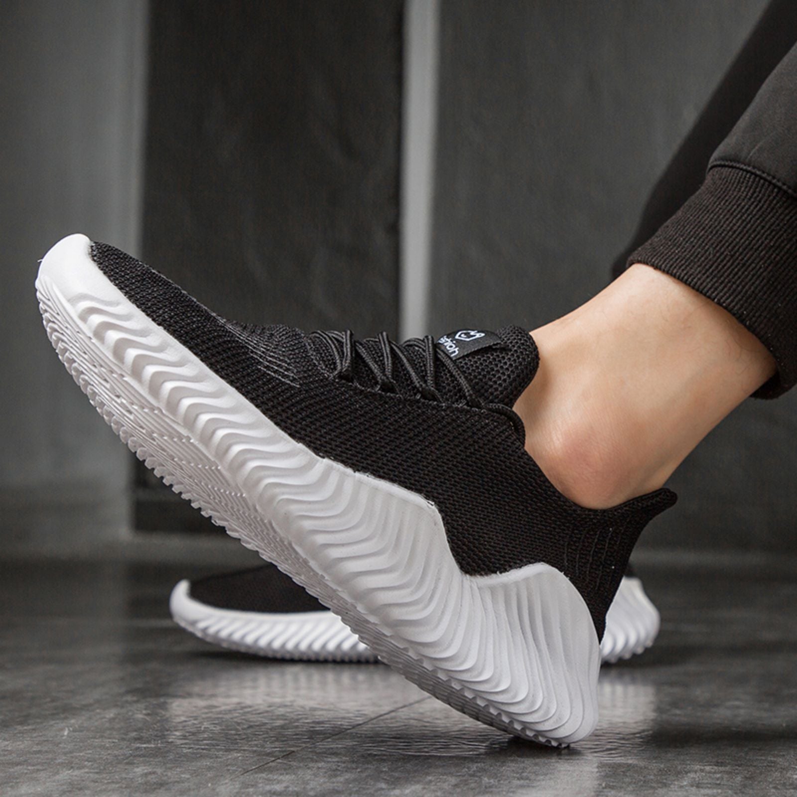 Men's Casual Sneakers Men's Sports Running Breathable Shoes